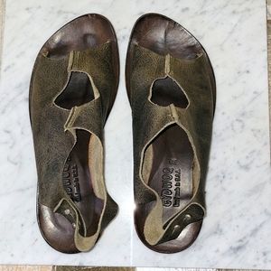CYDWOQ Sandals